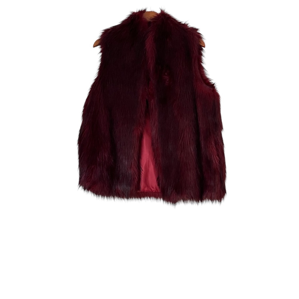 BCBGeneration Faux Fur Vest Small Burgundy Red Open Front Pockets Boho Mob Wife